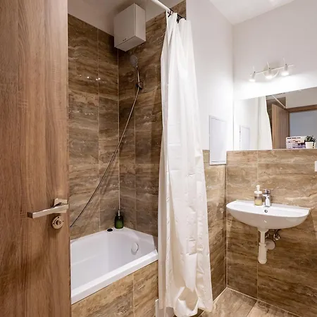 Brand New #30 In Brand New Building Free Parking Close To Center Apartament Praga